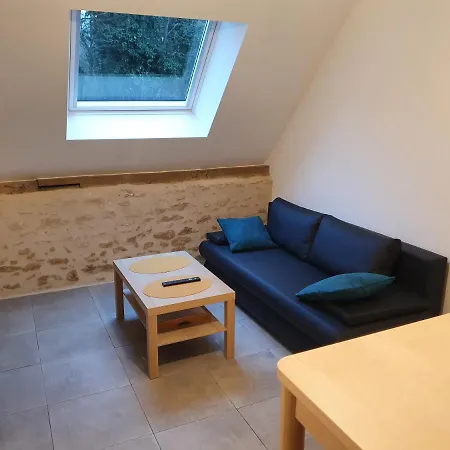 Charmant. De Moiscourt Appartement *
